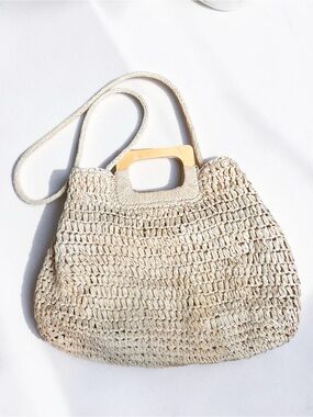 Ivory White Straw Tote, woven paper rope design Beach Resort Summer Bag
